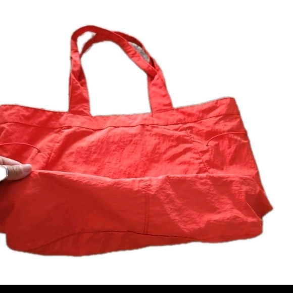 Lululemon Shopper Bag In Solar Orange OS - Picture 5 of 16